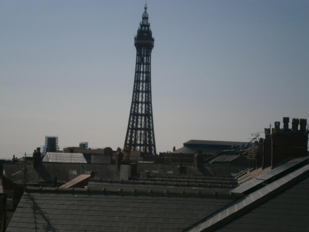Guesthouse The Royale Hotel Blackpool Esterno foto